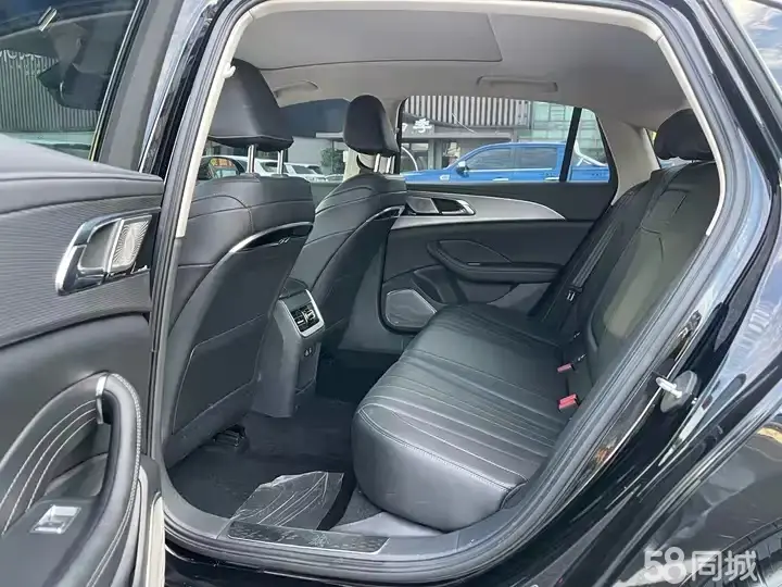 HongQi H5 2024 car image #14