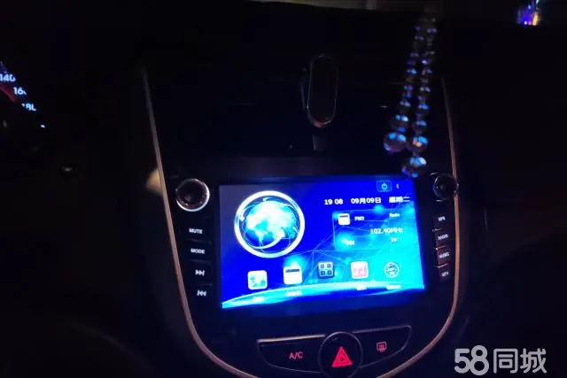 Hyundai Reina Hatchback 2015 imagem de carro #14