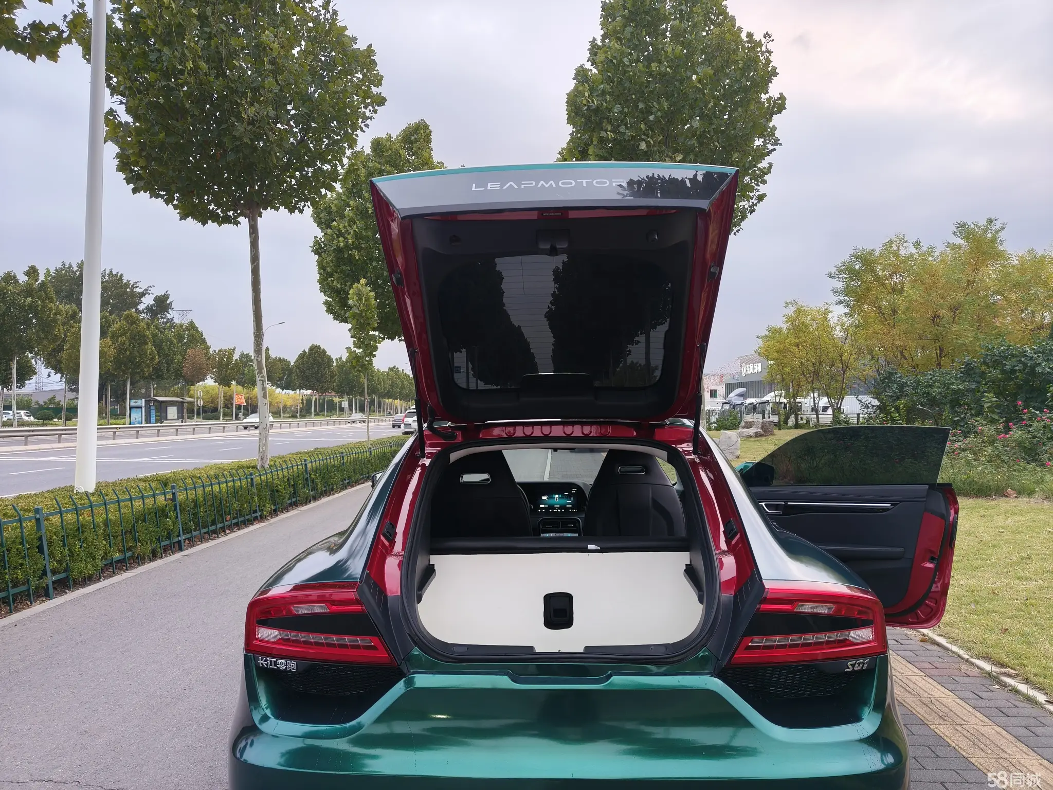 零跑汽车 零跑S01 2021 汽车图片 #14