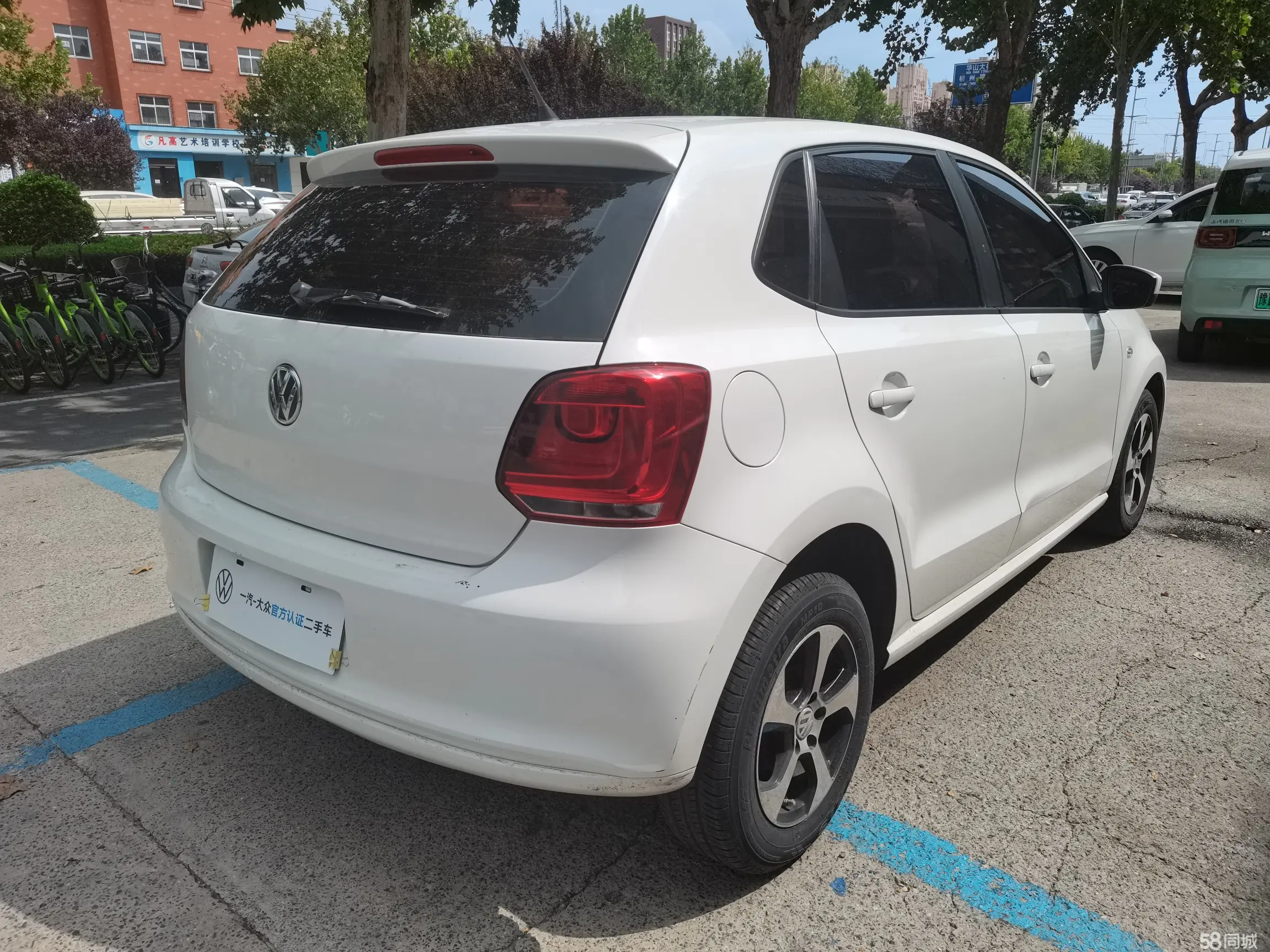 Volkswagen Polo 2013 #14 Volkswagen Polo 2013 car image #14