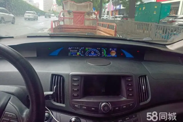 BYD e6 2016 #14 BYD e6 2016 car image #14