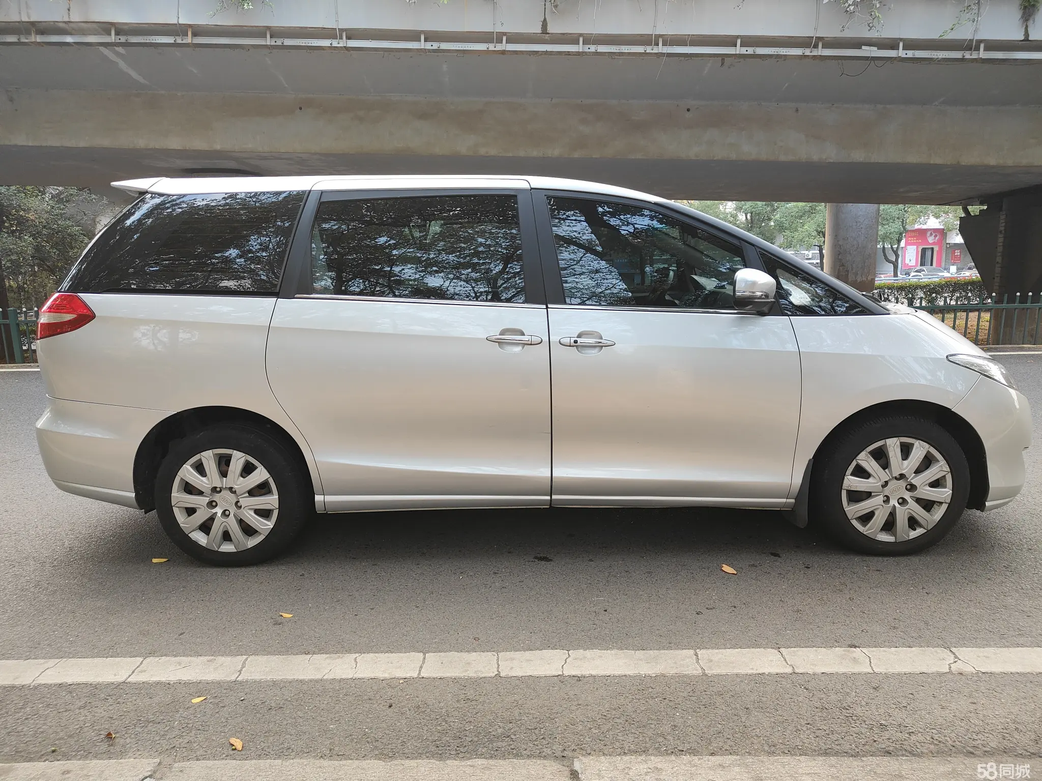 BYD M6 2016 изображение автомобиля #14