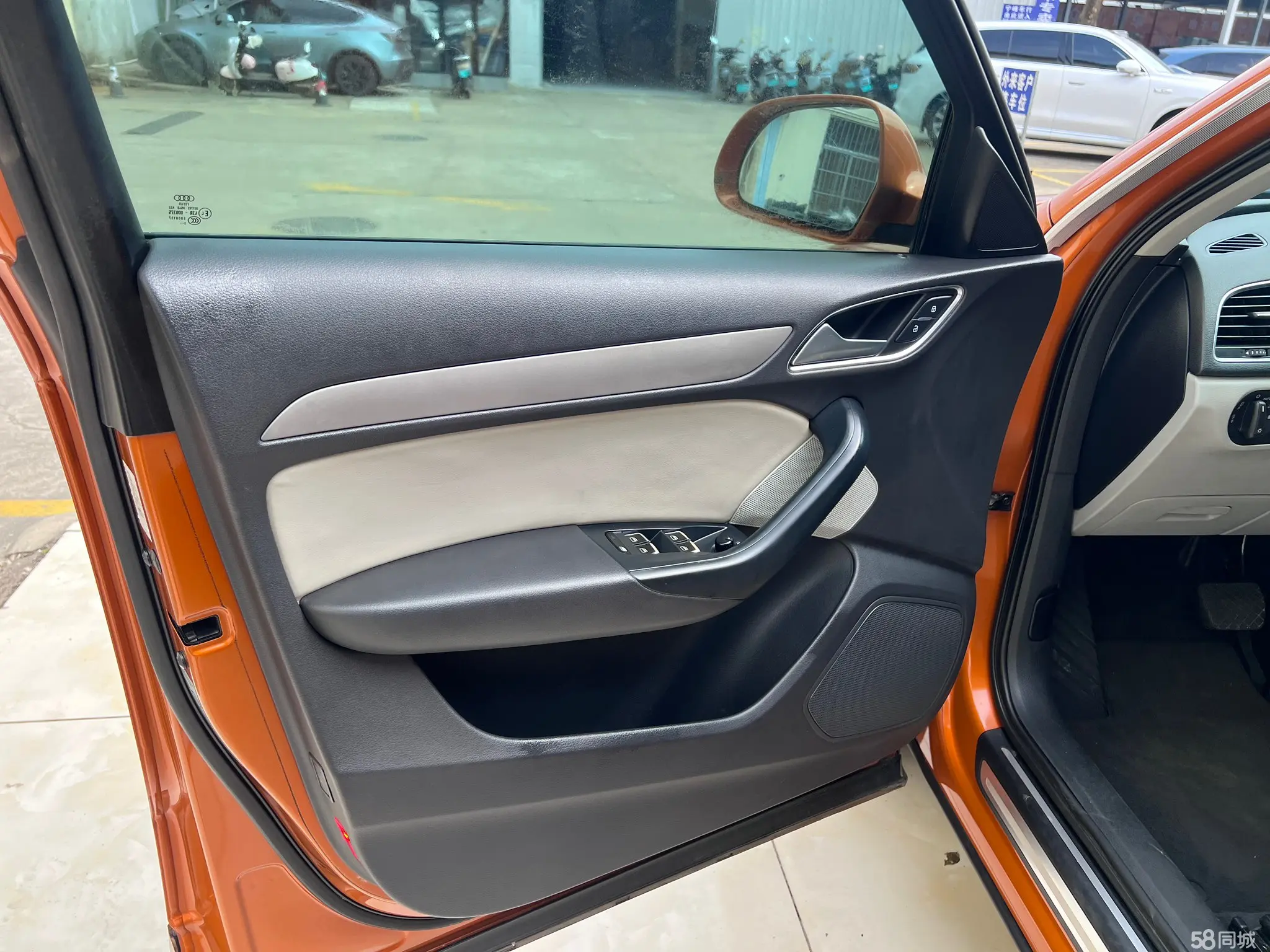 Audi Q3 2013 car image #14