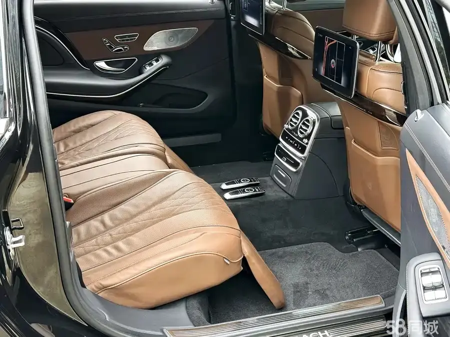 Mercedes-Benz Maybach S Class 2018 car image #14