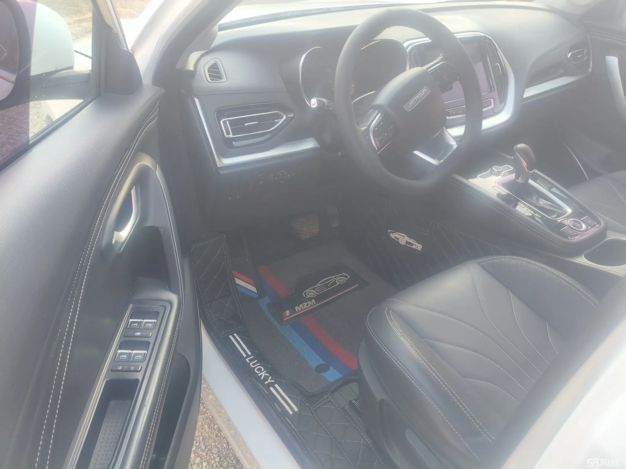 Jetour X70 2019 #14 Jetour X70 2019 صورة سيارة #14