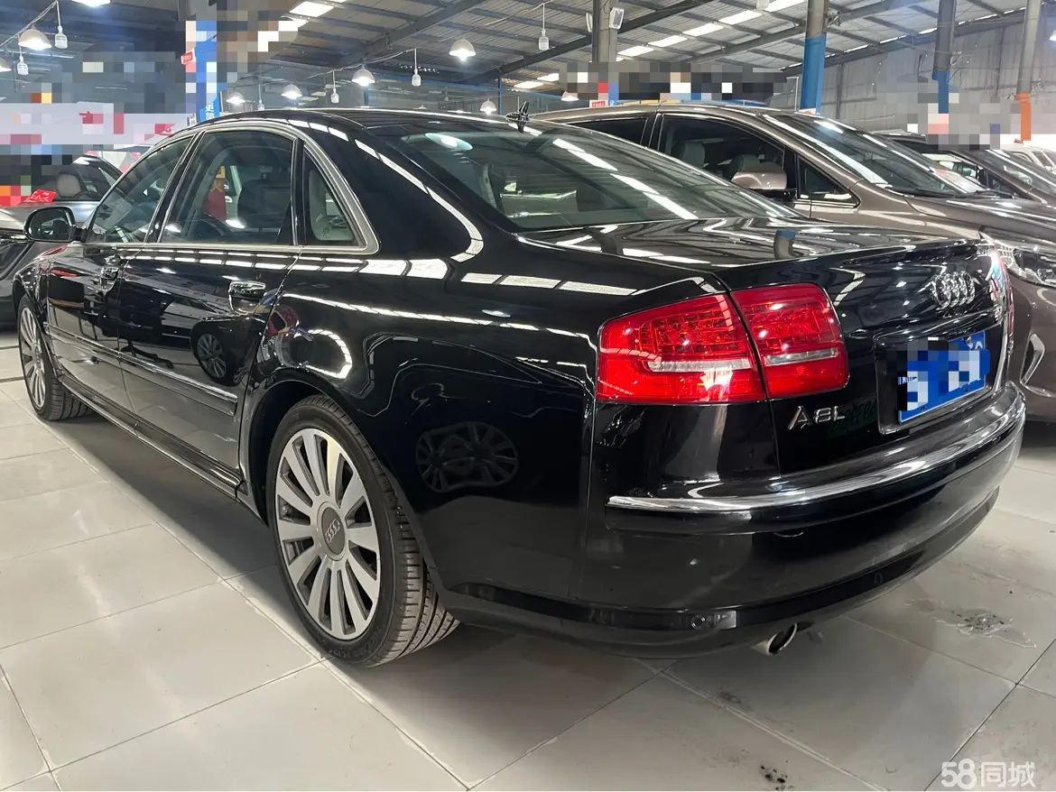 Audi A8 2010 immagine di auto #14