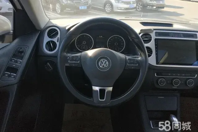 Volkswagen Tiguan 2018 صورة سيارة #14