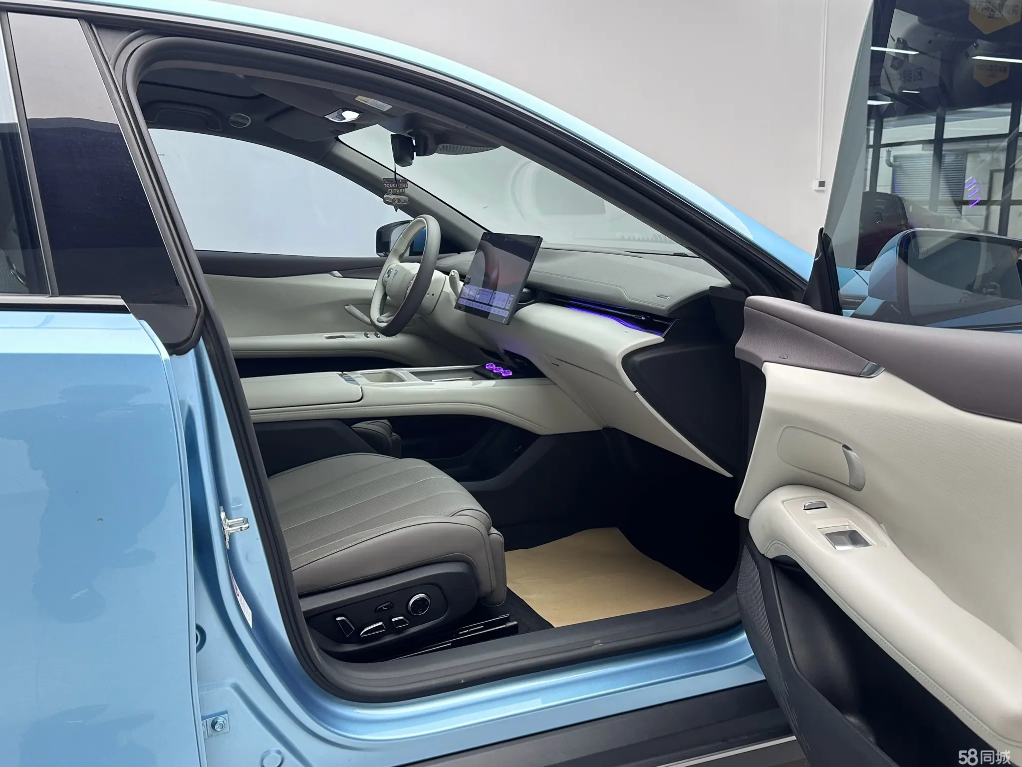 Deepal S07 2024 car image #14