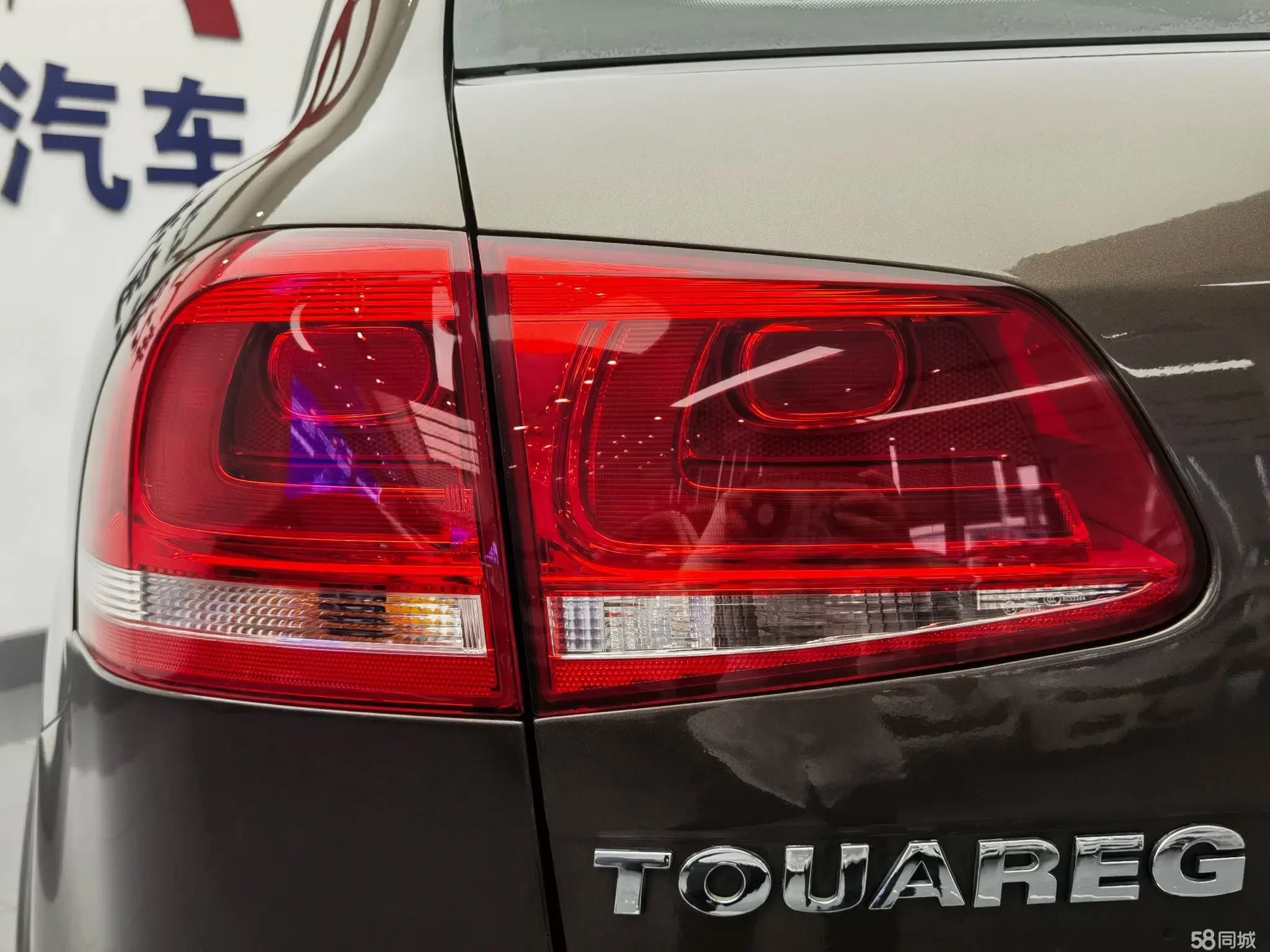 Volkswagen Touareg 2012 car image #14