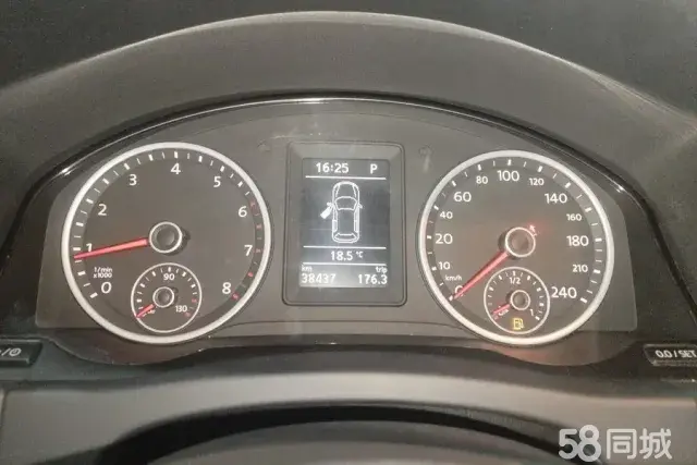 Volkswagen Tiguan 2019 car image #14