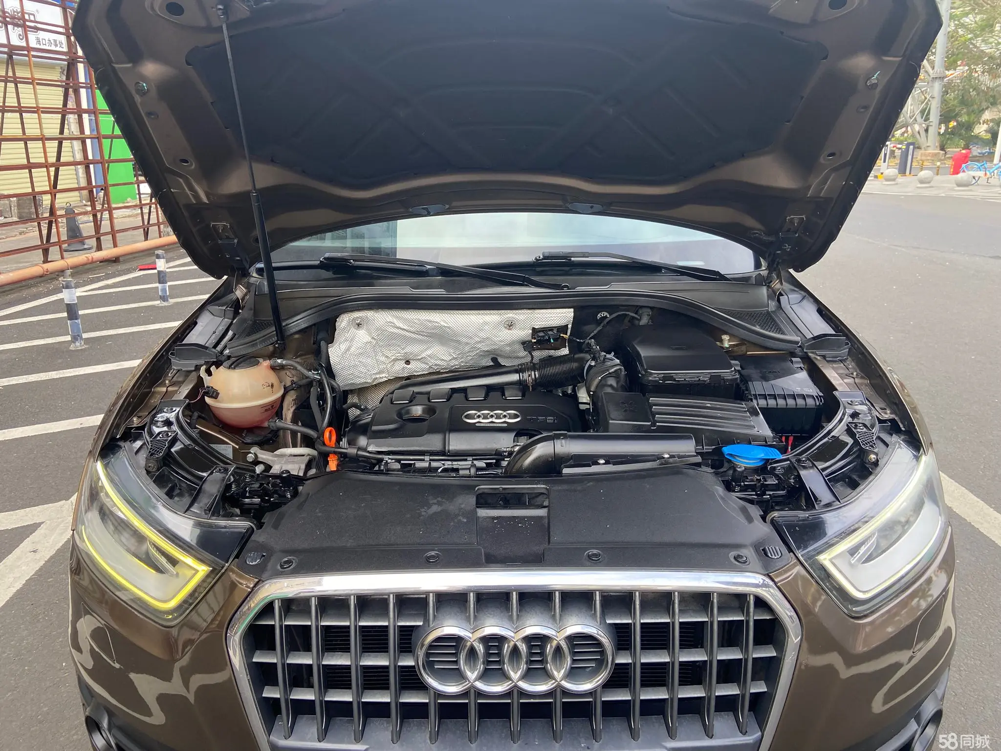 Audi Q3 2014 car image #14