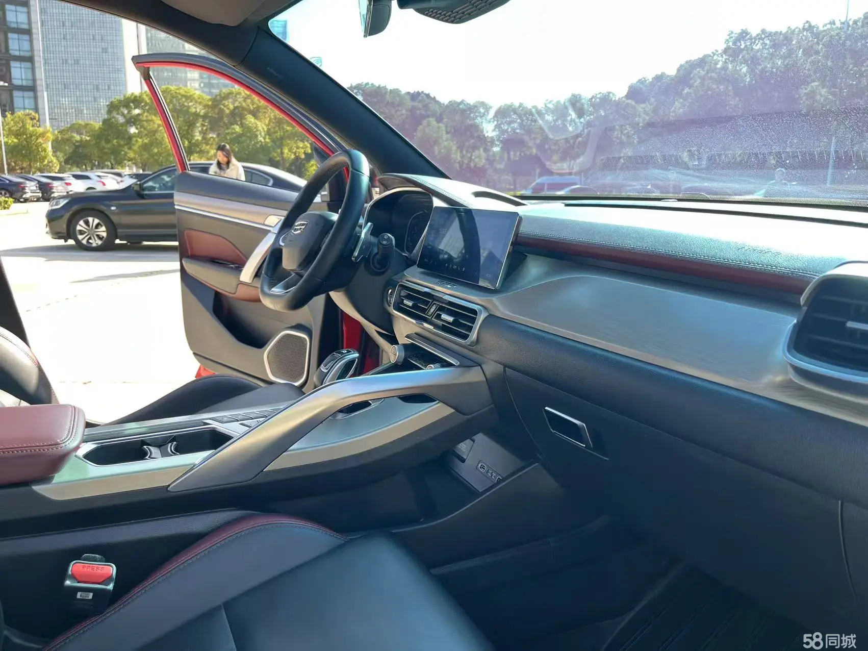 GEELY Coolray 2019 #14 GEELY Coolray 2019 car image #14