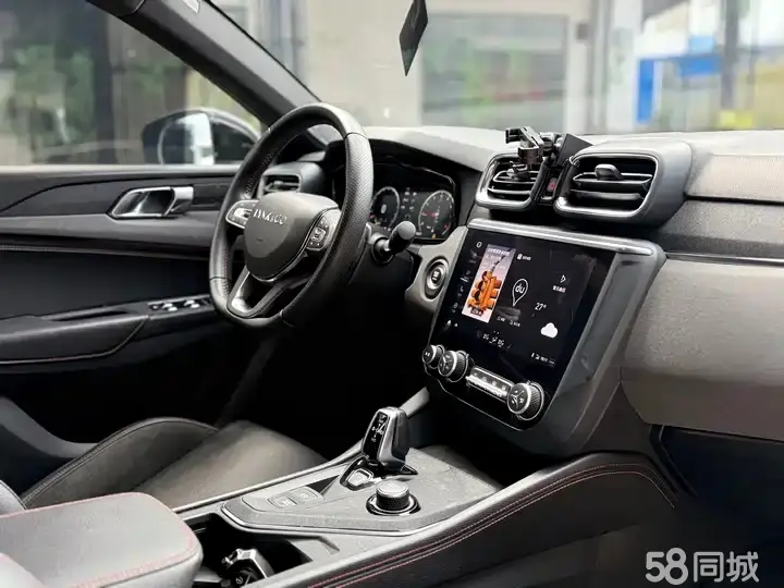 Lynk & Co 03 2019 #14 Lynk & Co 03 2019 car image #14