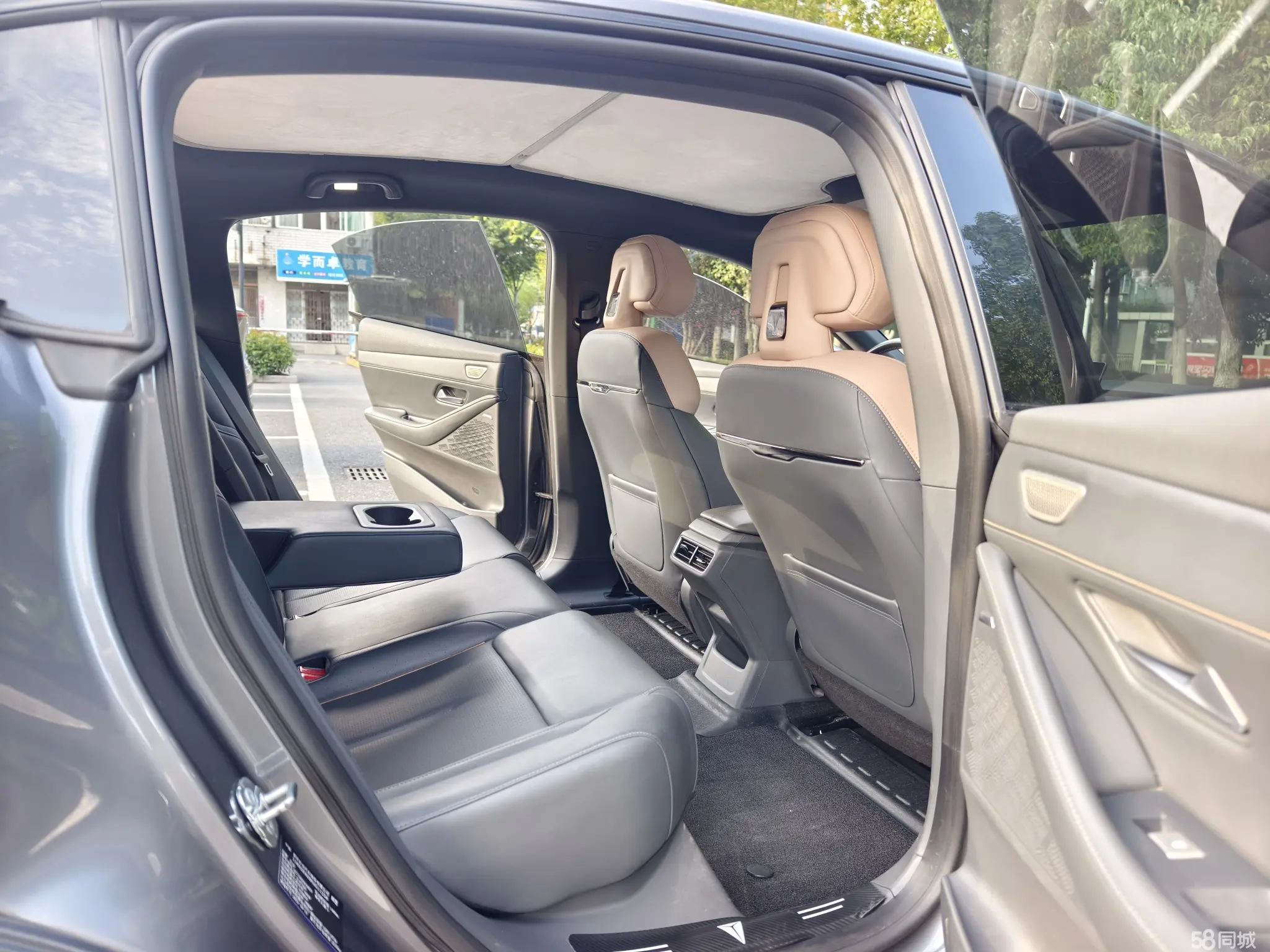 Deepal SL03 2022 #14 Deepal SL03 2022 car image #14