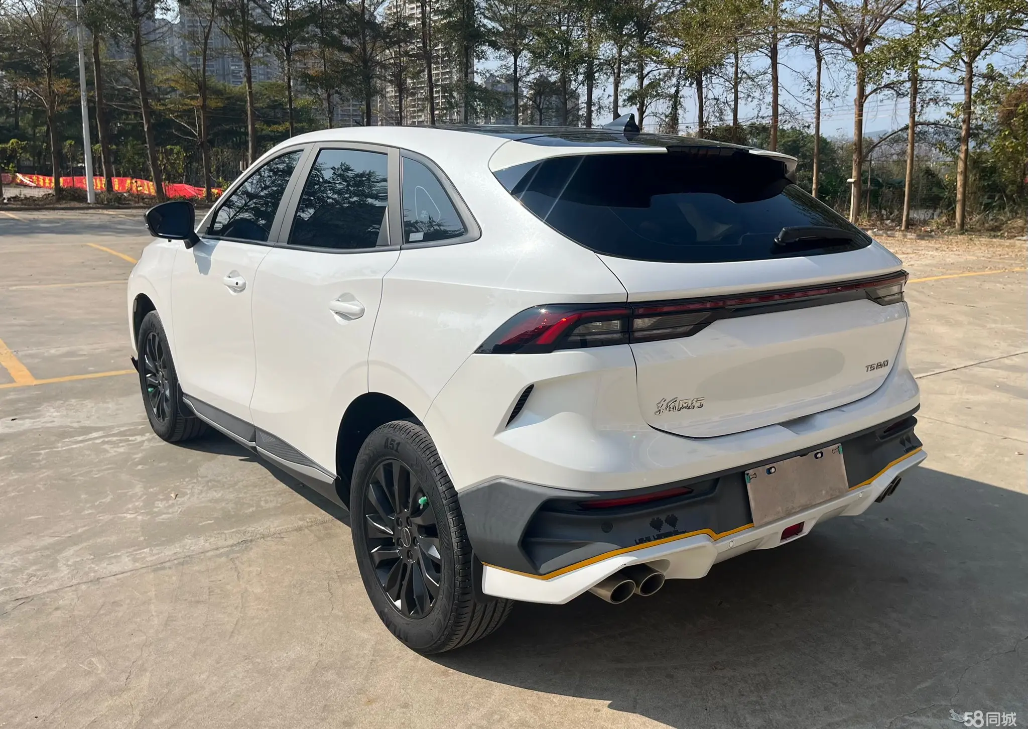 Forthing T5 EVO 2023 صورة سيارة #14