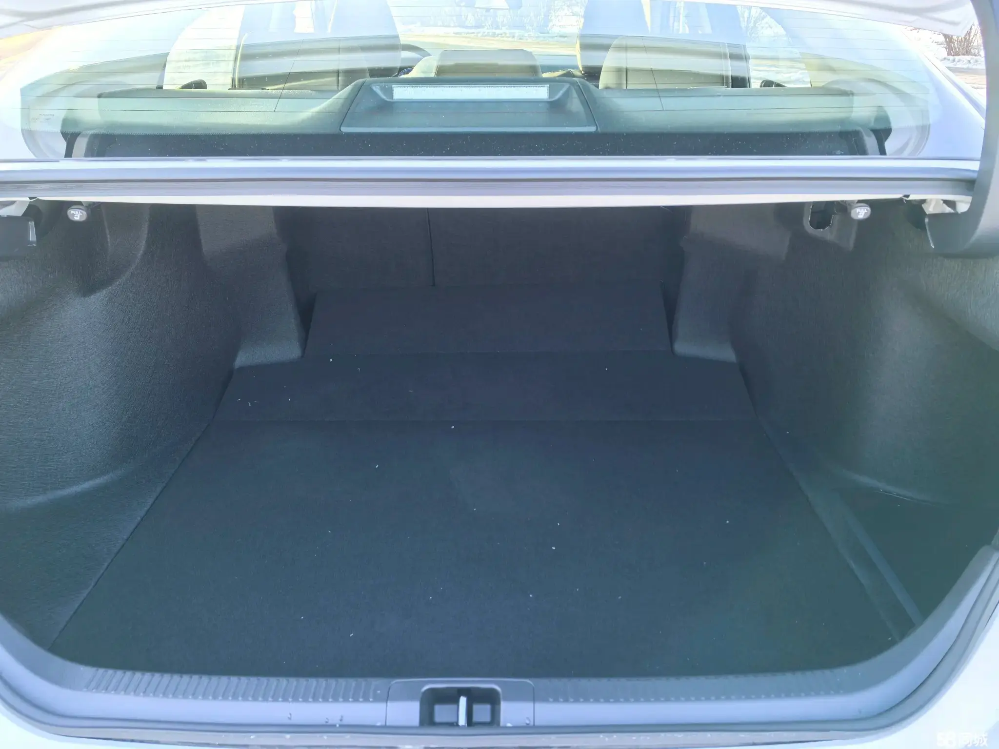 Toyota Camry 2025 immagine di auto #14