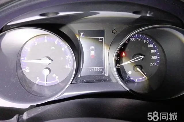 Toyota C-HR 2019 car image #14