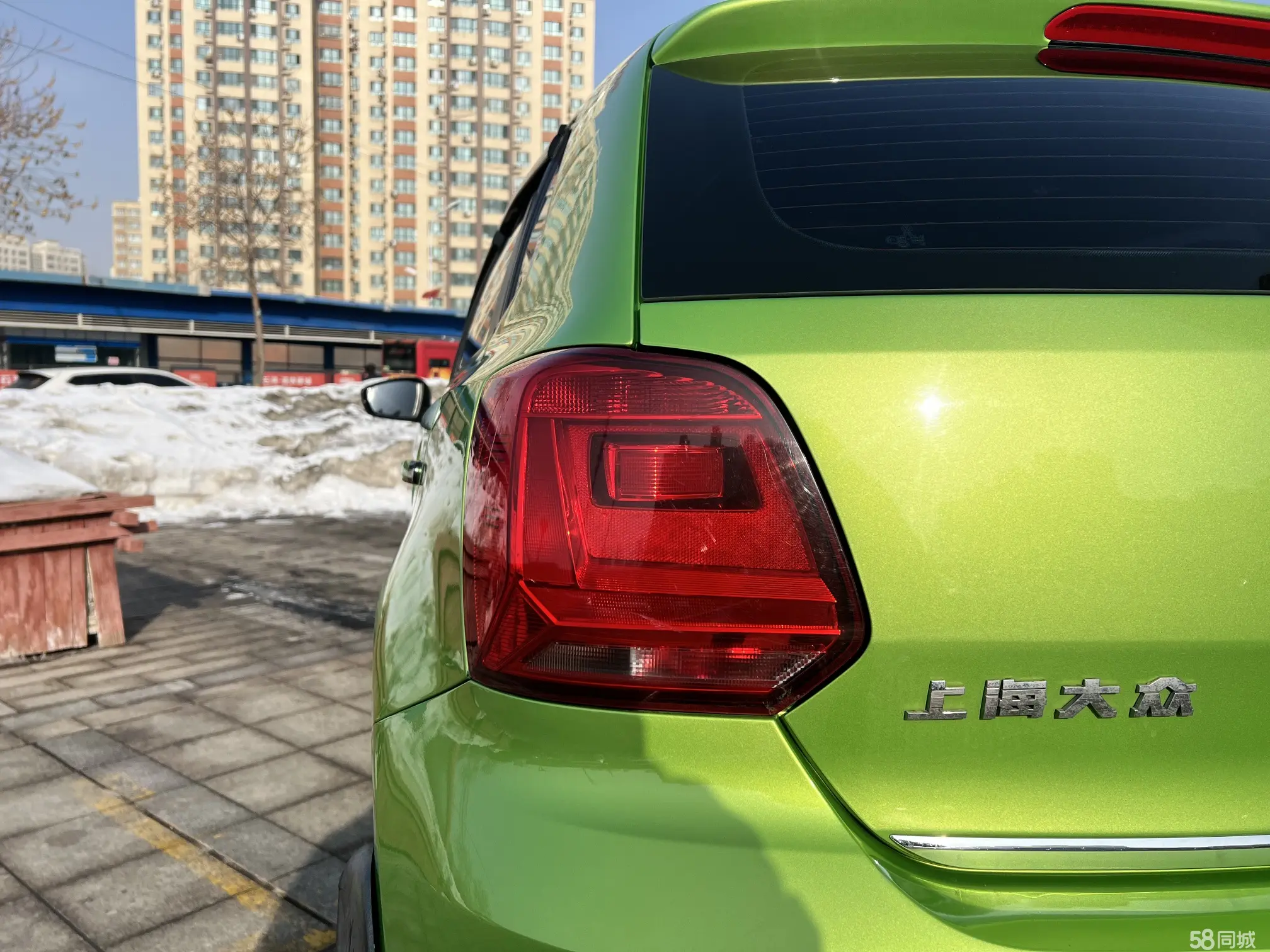 Volkswagen Polo 2015 car image #14