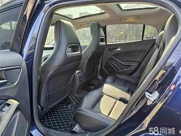 Mercedes-Benz GLA Class 2014 car image #14