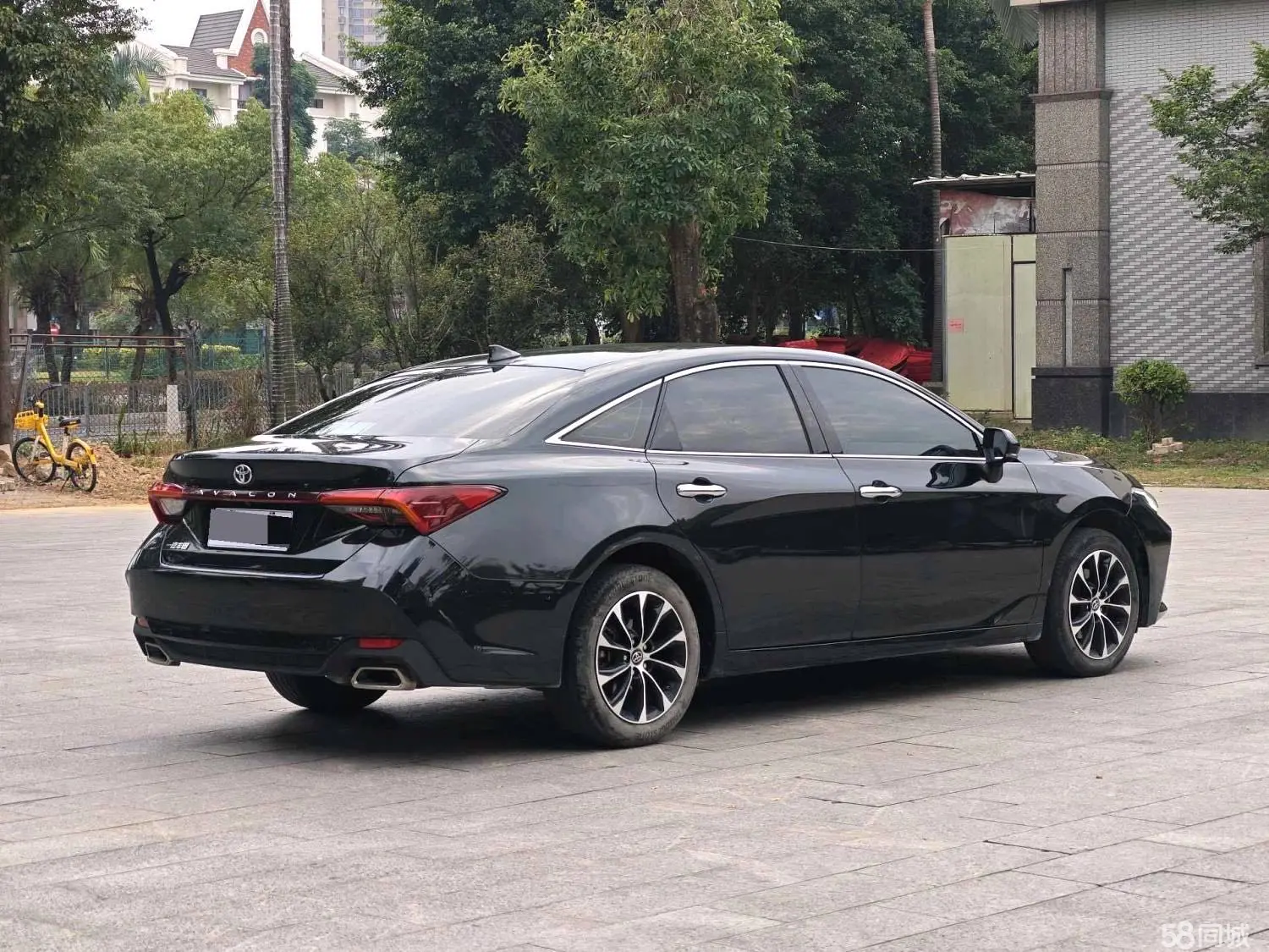 Toyota Avalon 2022 car image #14