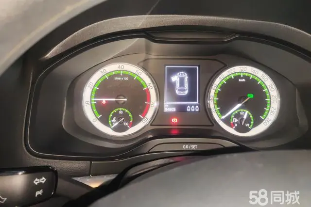 Skoda Karoq 2018 car image #14