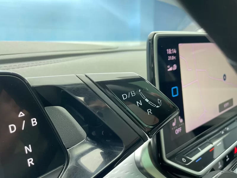 Volkswagen ID.6 X 2021 #14 Volkswagen ID.6 X 2021 immagine di auto #14