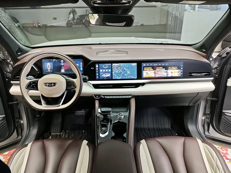 GEELY Monjaro MHEV 2022 car image #14