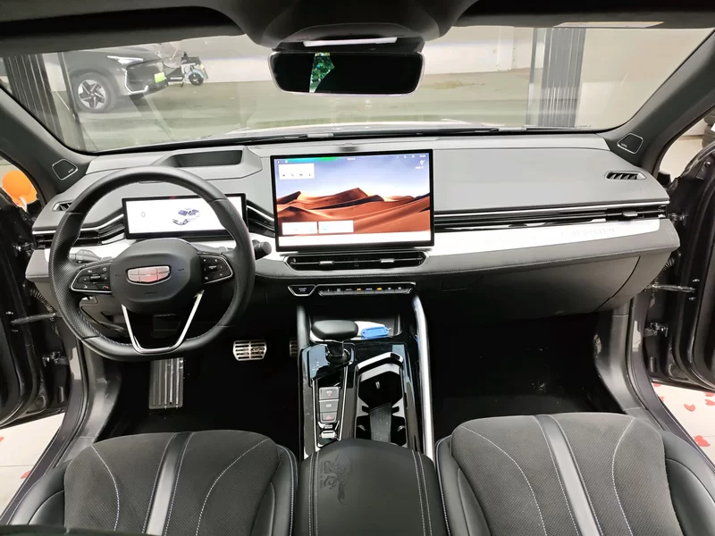 GEELY PrefaceL 2024 car image #14