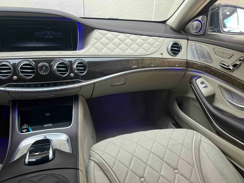 Mercedes-Benz Maybach S Class 2015 car image #14