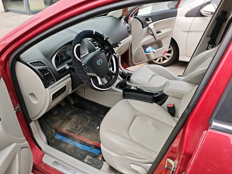 GEELY Emgrand 2015 #14 GEELY Emgrand 2015 car image #14