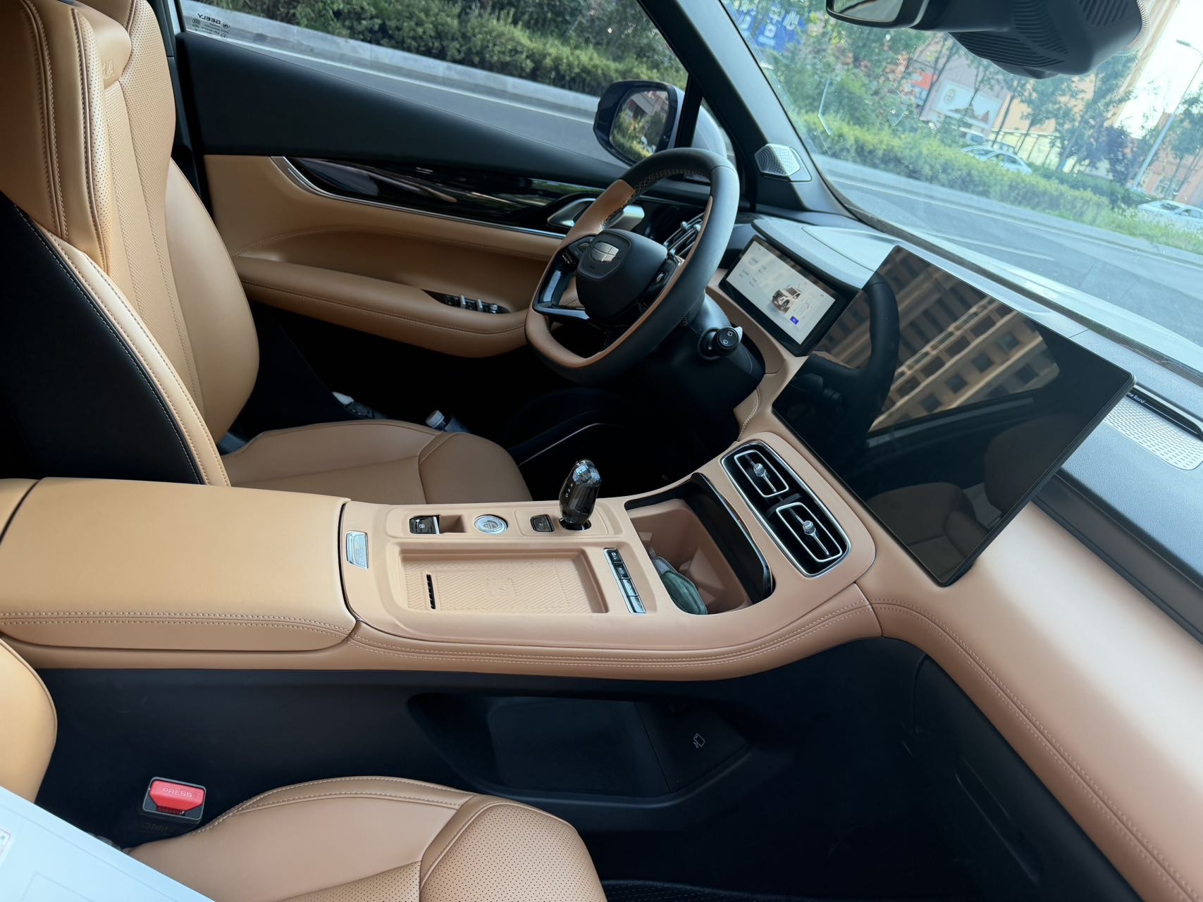 GEELY Boyue L 2025 #3 GEELY Boyue L 2025 imagen de coche #3