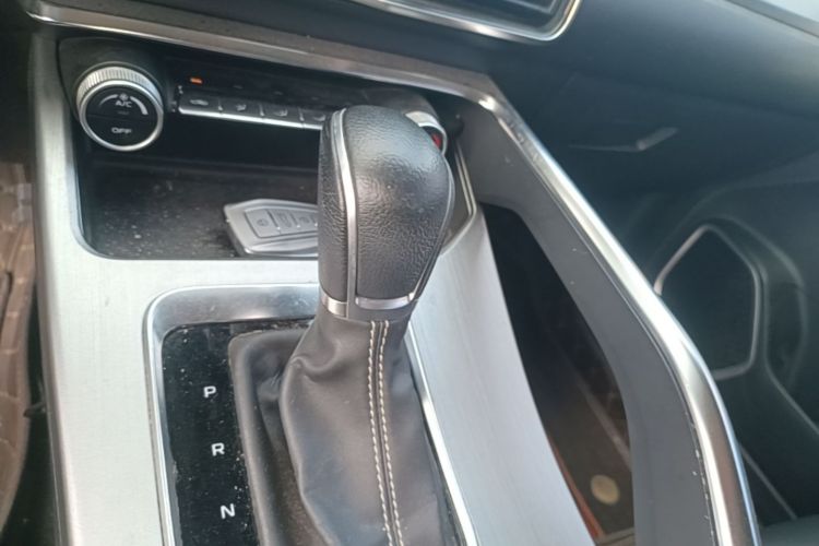 GEELY Coolray 2020 car image #14