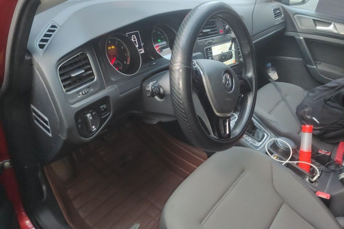 Volkswagen Golf 2016 imagem de carro #23