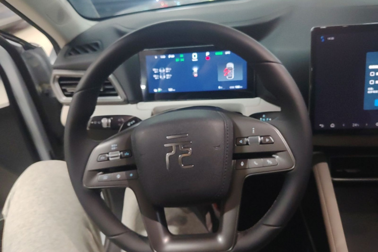 BYD YuanUP 2026 car image #11