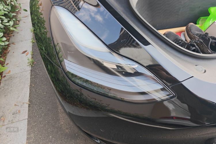 Tesla Model Y 2023 #8 Tesla Model Y 2023 car image #8