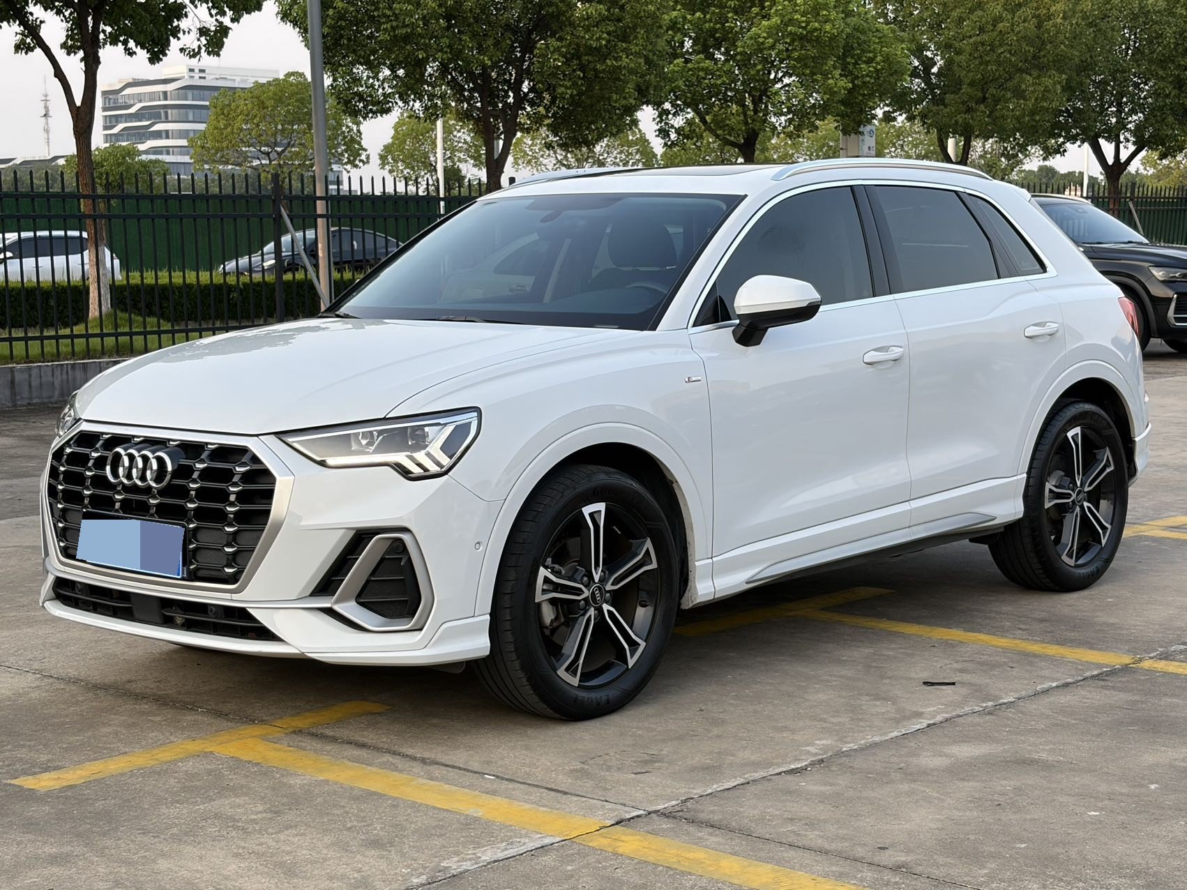 Audi Q3 2022 Audi Q3 2022 car image