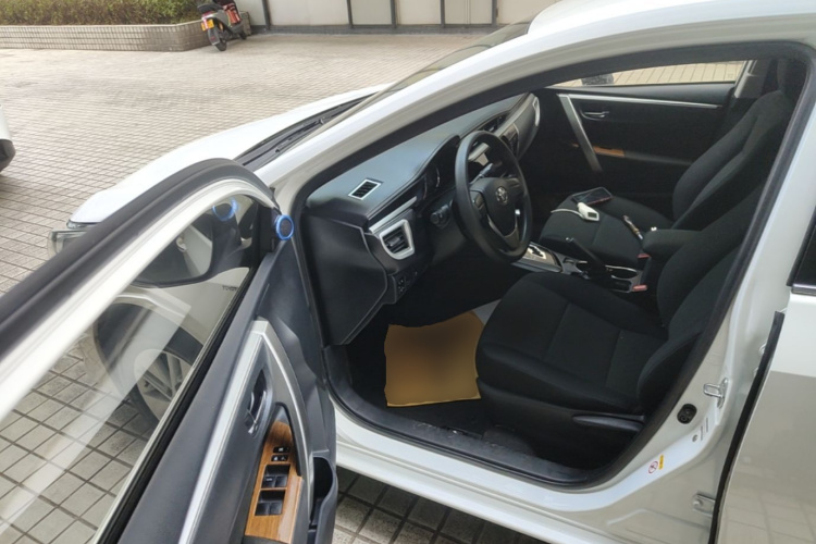 Toyota Corolla 2016 #16 Toyota Corolla 2016 car image #16