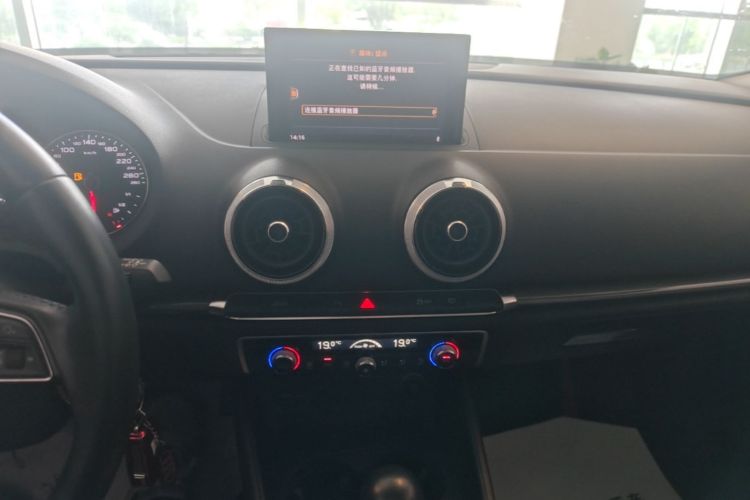 Audi A3 2018 #15 Audi A3 2018 car image #15