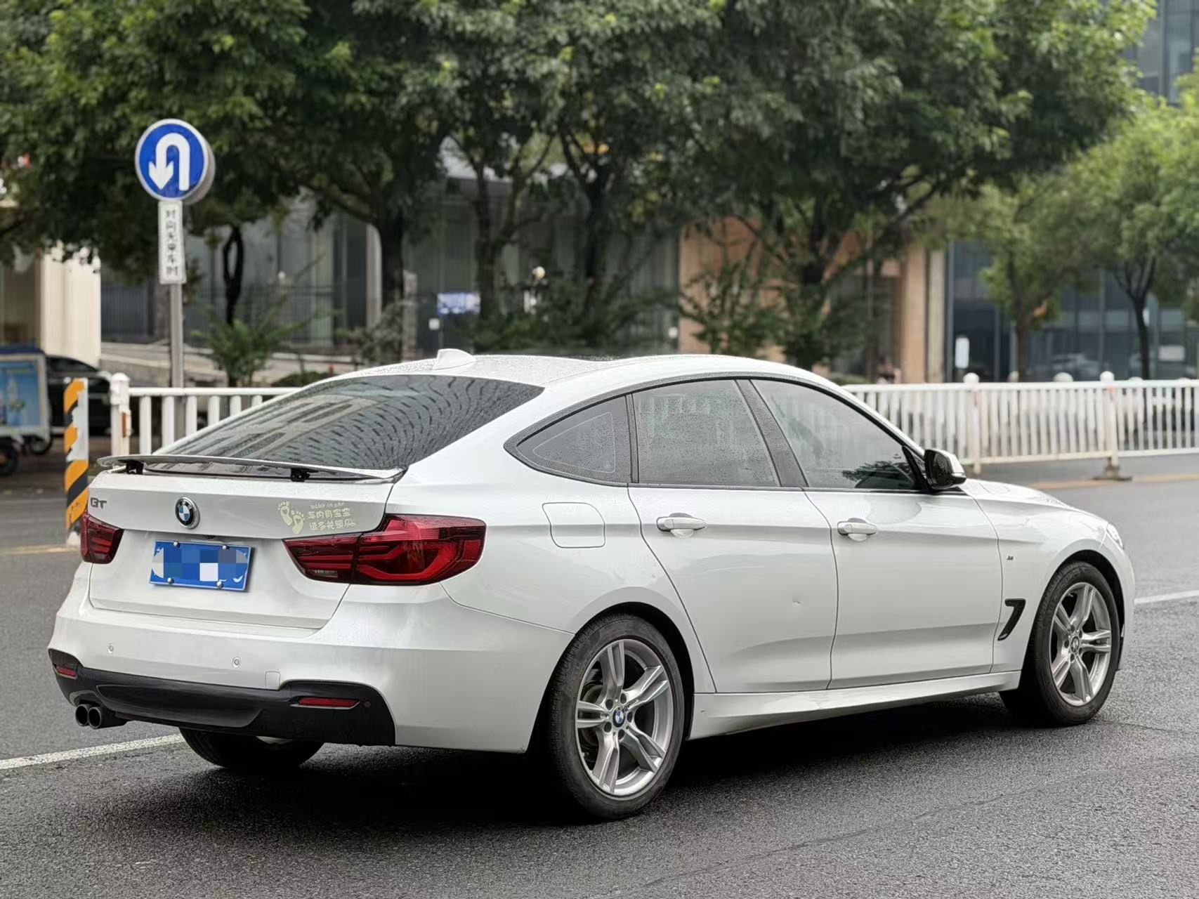 BMW 3 Series GT 2019 #8 BMW 3 Series GT 2019 car image #8