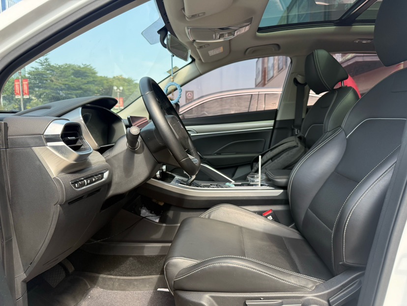 GEELY Coolray 2019 #4 GEELY Coolray 2019 car image #4