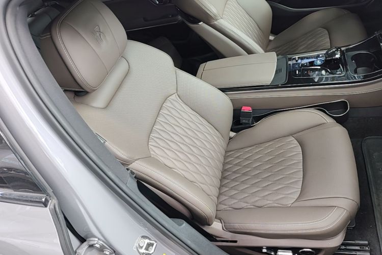 BYD Han 2024 #24 BYD Han 2024 صورة سيارة #24