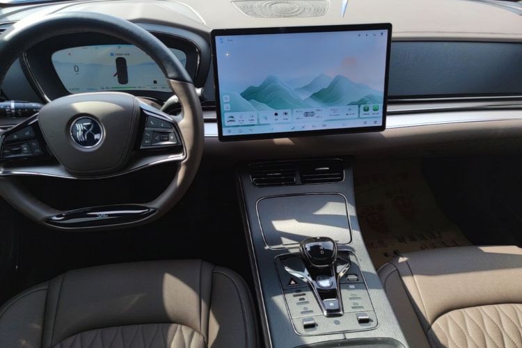 BYD Han 2024 car image #17