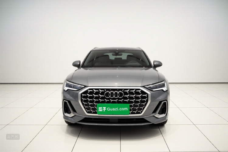 Audi Q3 2025 car image #3