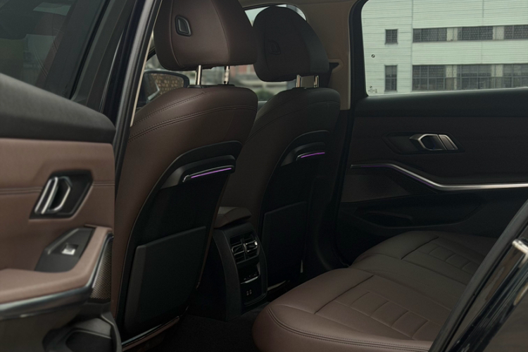 BMW 3 Series 2020 imagem de carro #12