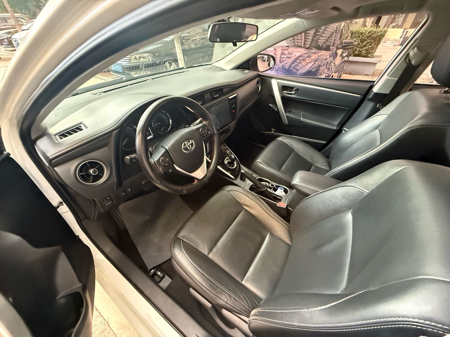 Toyota Corolla 2017 car image #6