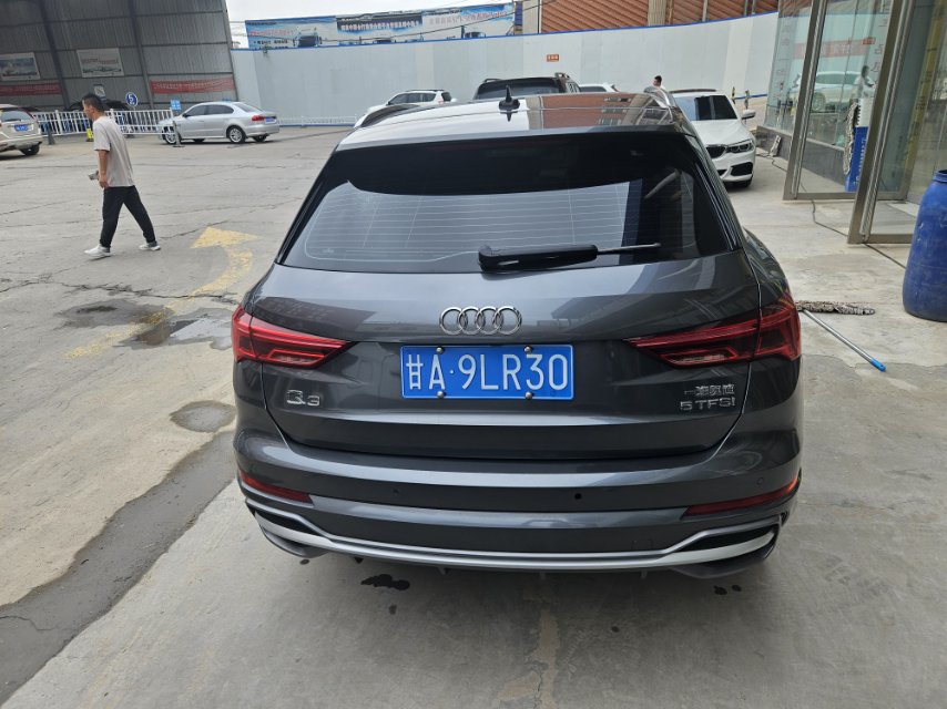 Audi Q3 2023 #9 Audi Q3 2023 car image #9