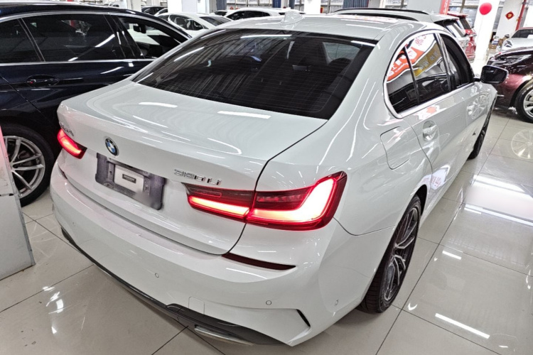 BMW 3 Series 2021 #7 BMW 3 Series 2021 car image #7