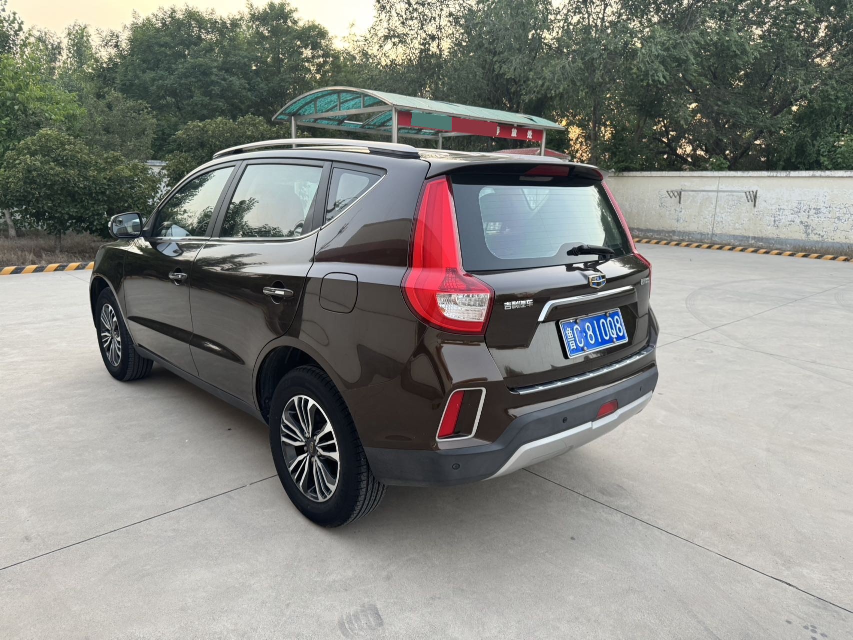 GEELY Vision X6 2016 car image #5
