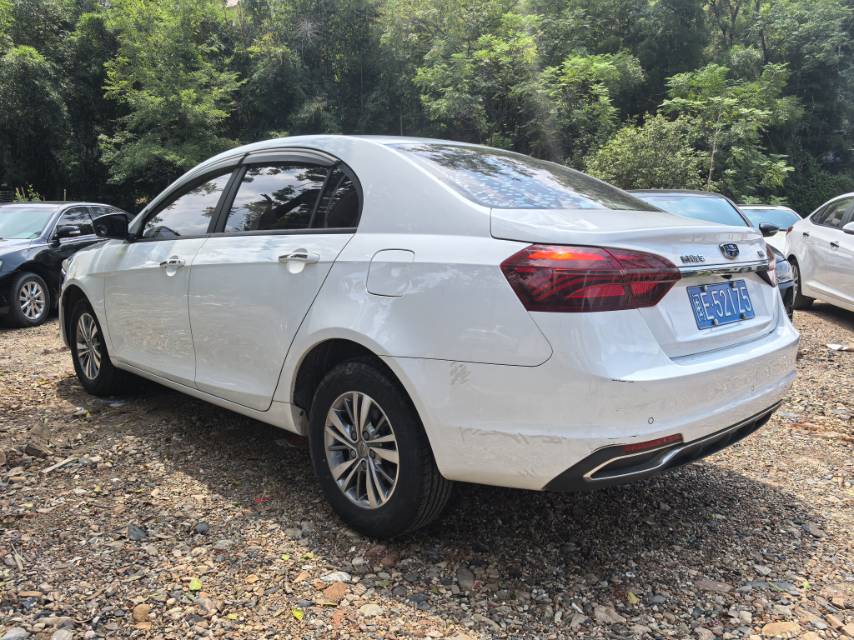 GEELY Emgrand 2019 #8 GEELY Emgrand 2019 car image #8