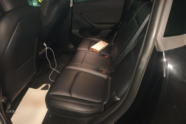 Tesla Model Y 2024 #19 Tesla Model Y 2024 immagine di auto #19